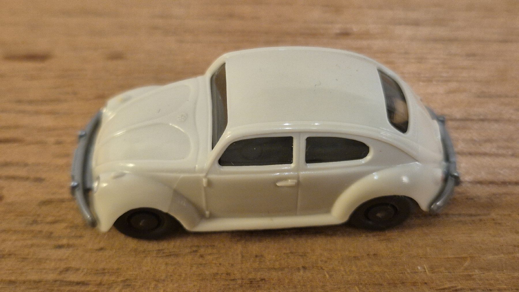 Wiking Modellautos: VW Käfer Typ 5 von Wiking in perlweiss – Gebraucht aus Uznach von Katinka83 8