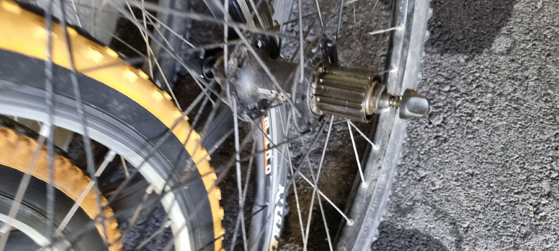 Pièces détachées: Diverse 26 Laufräder  – D'occasion à Seon par Stibinio 2