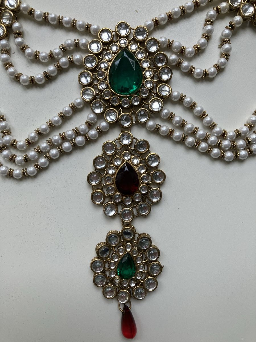 Catenine: Collier indù bigiotteria perle e pietre – Nuovo e nell'imballaggio originale da Genestrerio venduto da sil_gvq6 1