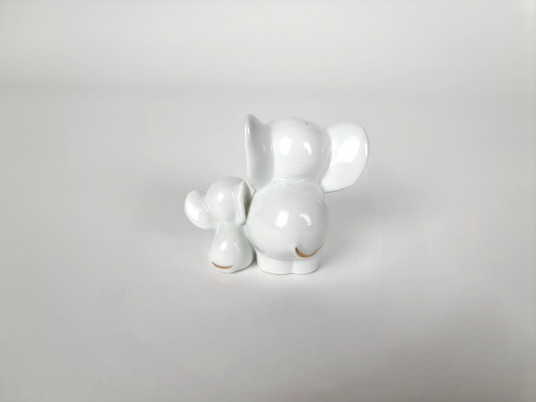 Statuette: Porzellan Elefant – Usato da Urtenen-Schönbühl venduto da Restwert_Schoenbuehl 3