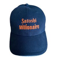 Satoshi Millionaire Kappe mit (Stickerei) Bio-Baumwolle.