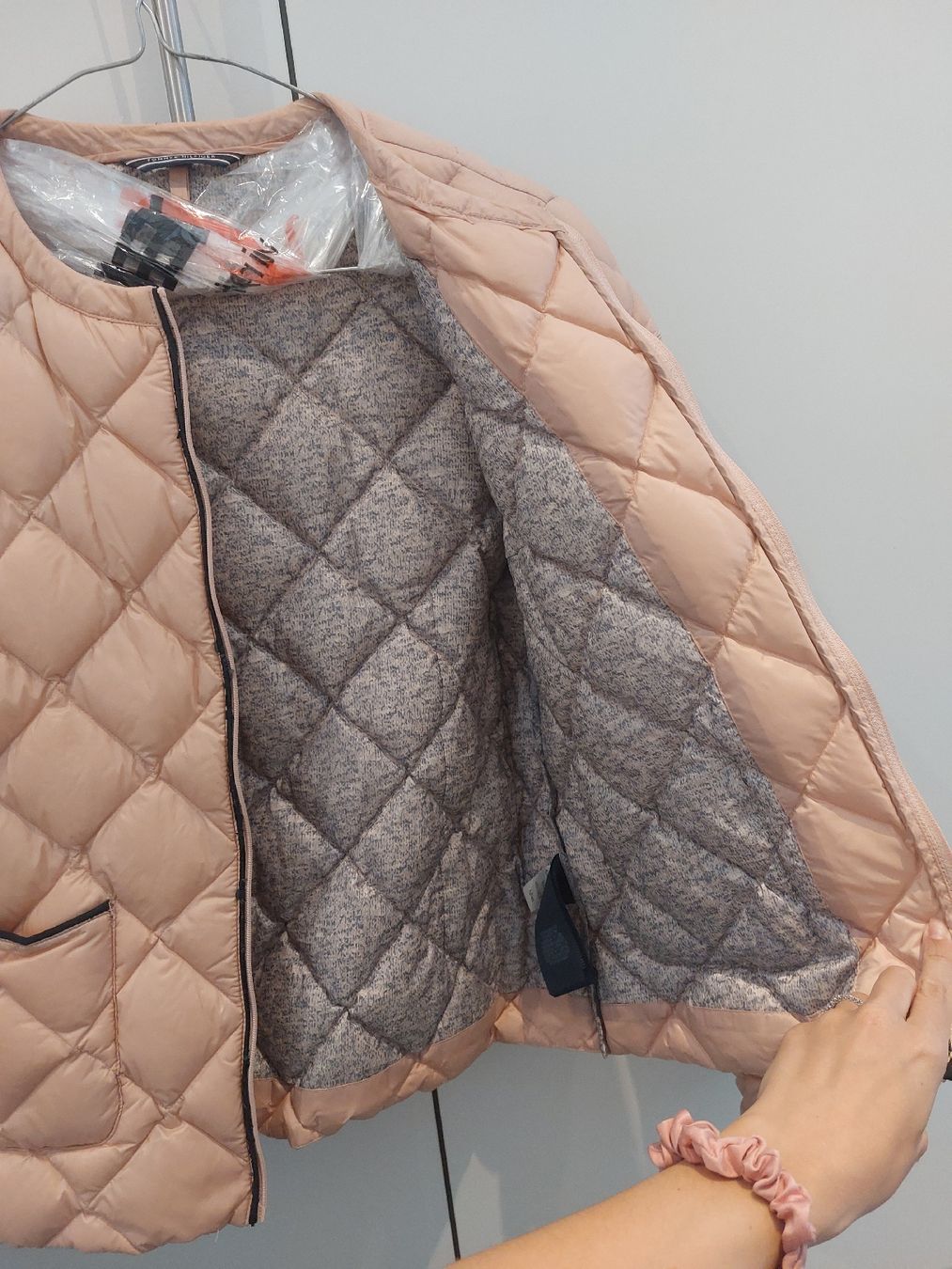 Tommy Hilfiger Giacche: Tommy Hilfiger Steppjacke – Usato da Wollerau venduto da _2kp5 5