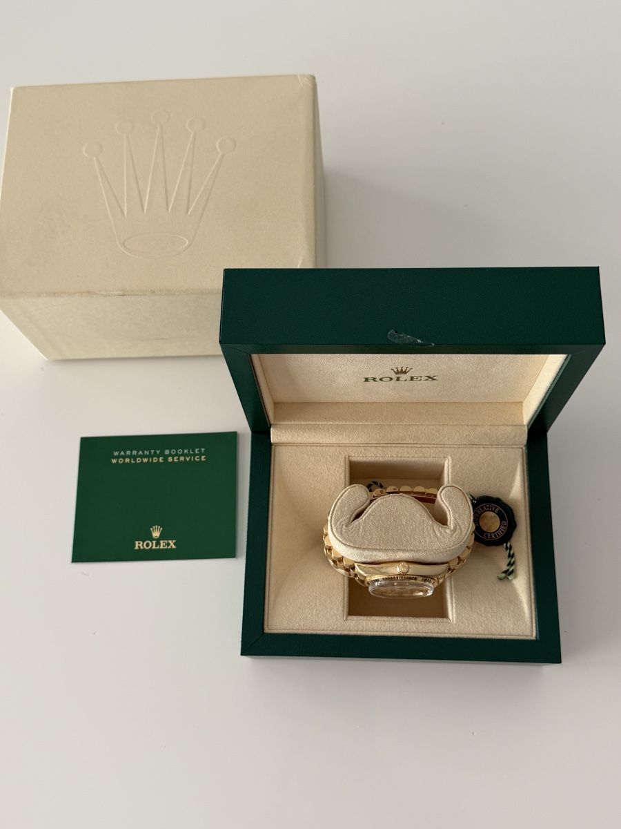 Rolex Orologi: Rolex Day-Date 18K Full Gold Uhr mit Box – Usato da Schaffhausen venduto da Sotherbyss 1