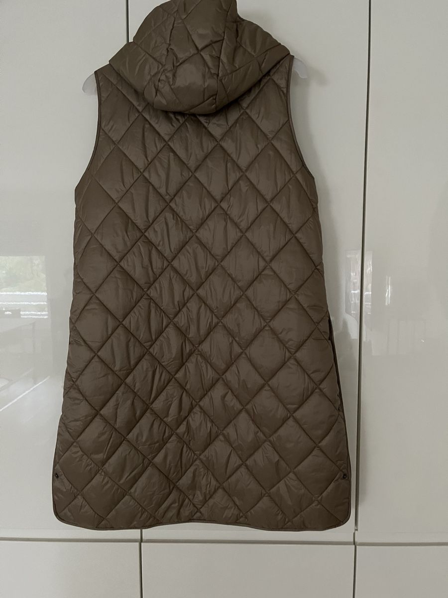 Gilet & Giacche senza maniche: Langes Steppgilet mit Kapuze – Nuovo (secondo la descrizione) da Wermatswil venduto da -secondchance- 3