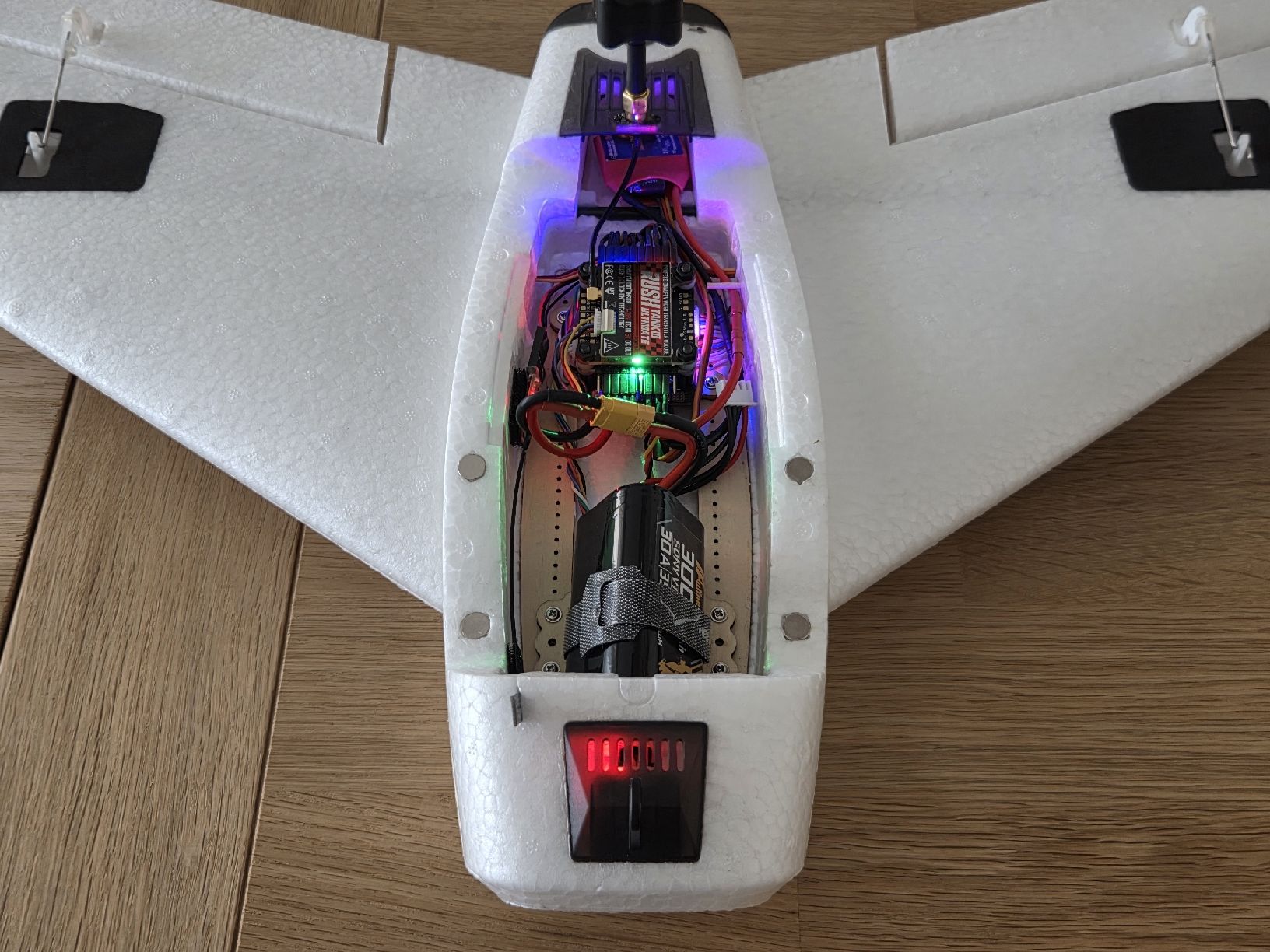 Modellismo RC: Hee Wing F-01 FPV inkl. Akkus – Usato da Rotkreuz venduto da vabu33 1