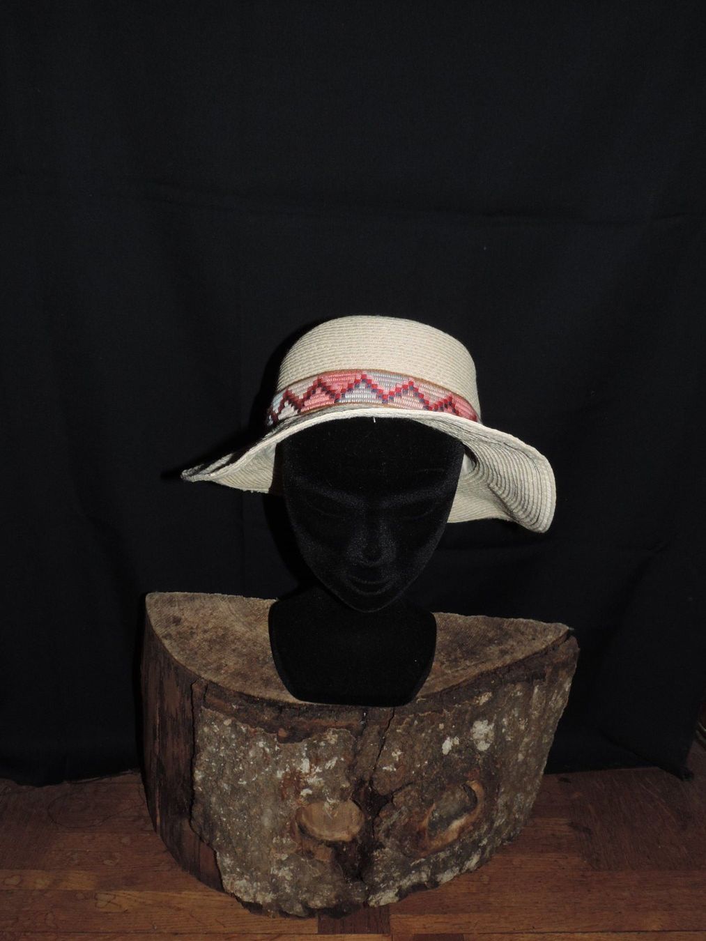 Copricapi, berretti & cappellini: chapeau motif tribal – Usato da Genève venduto da Axelle333 2