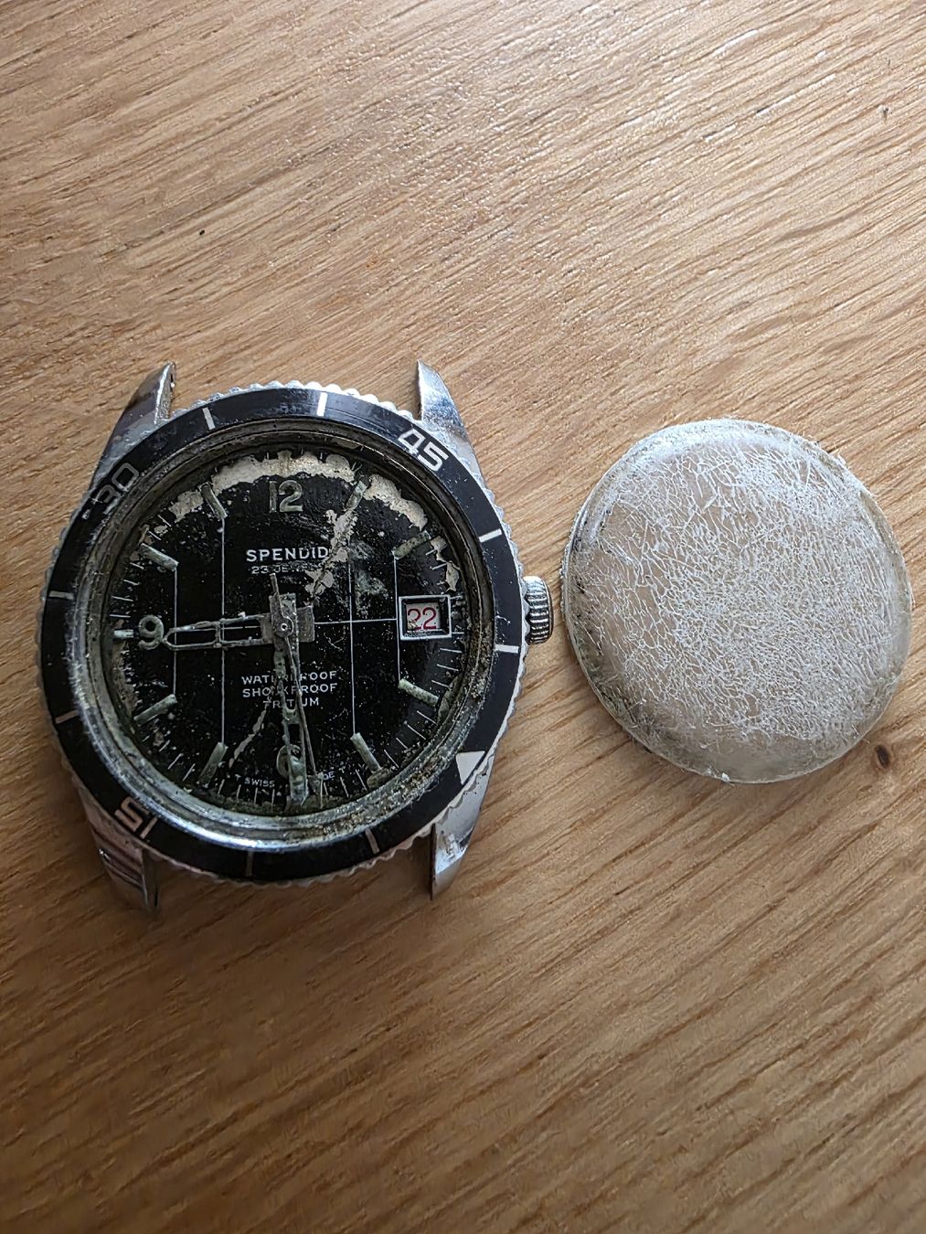 Montres: Spendid Taucheruhr – D'occasion à Benken SG par JH2021