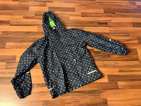 Regenjacke Gr.152 Mädchen - gepunktet mit Reflektoren