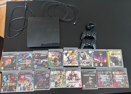 PS3 Konsole plus 2 Controller und diverse Spiele
