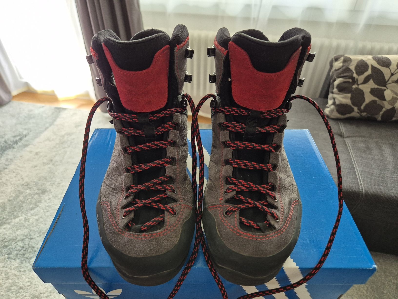 Salewa Scarpe da uomo: Wanderschuhe von Salewa in der Grösse 42 – Usato da Wittenbach venduto da tsc_5tyv 1