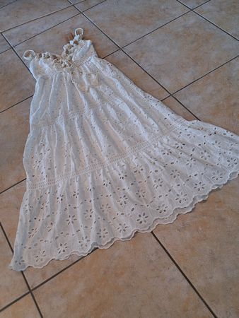 Sommerkleid aus Spitzenstoff