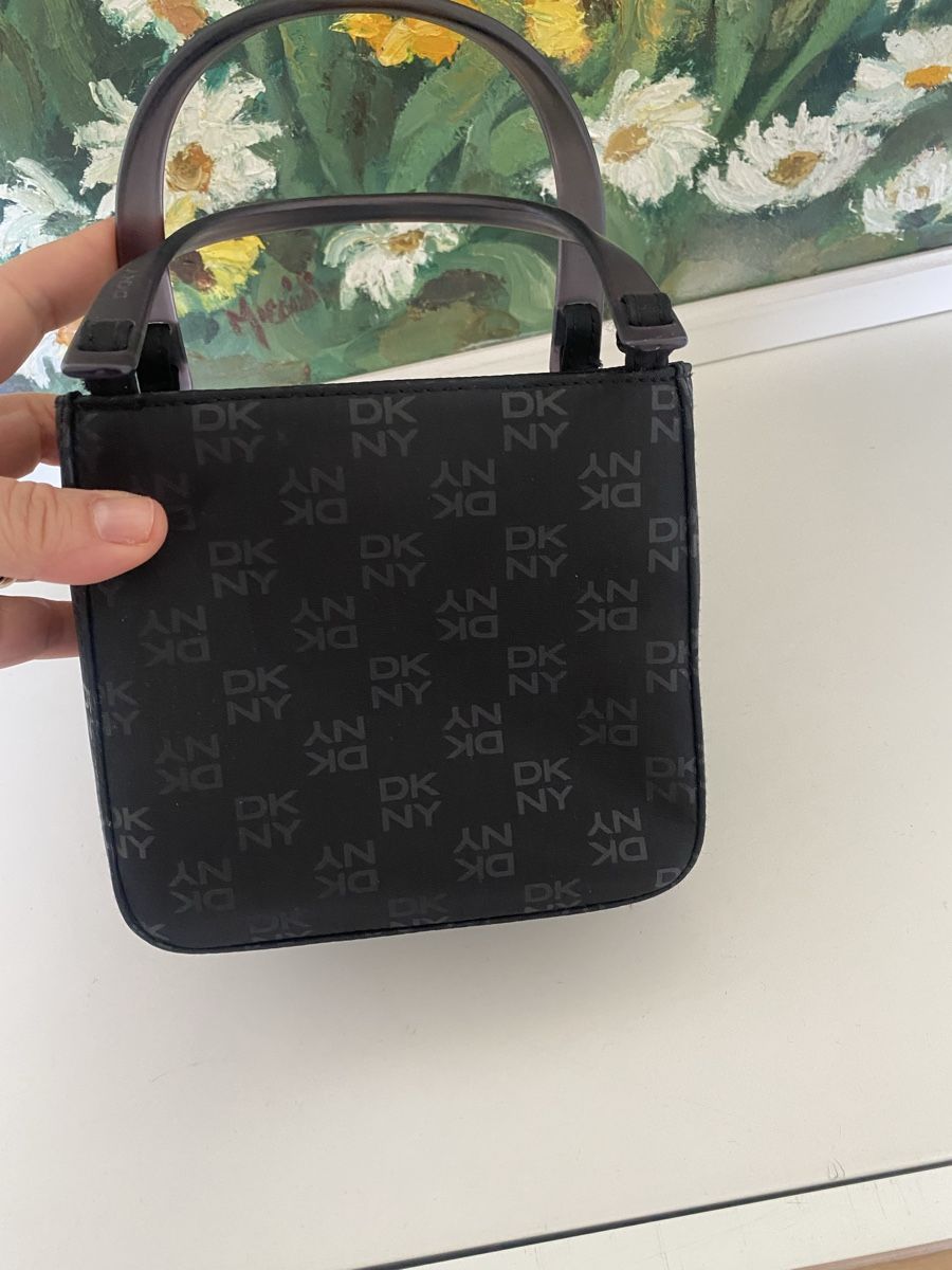DKNY Taschen für Damen: DKNY bag - Stylish & compact - Perfect for summer! – Neu (gemäss Beschreibung) aus Herrliberg von non_5qdb 1