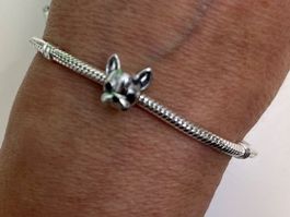 Süsses Armband aus Silber mit Hunde-Charm, 20 см