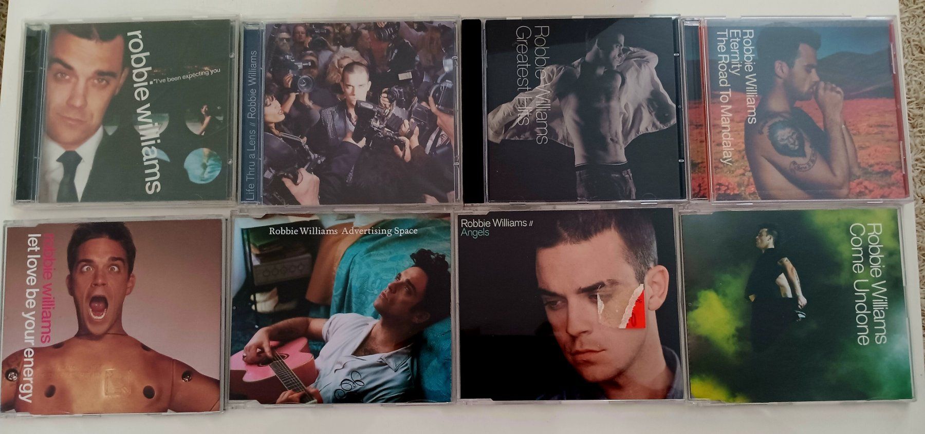 CD: 8 CDs Robbie Williams -  Fan Paket – Usato da Aarau venduto da Yeeaaah