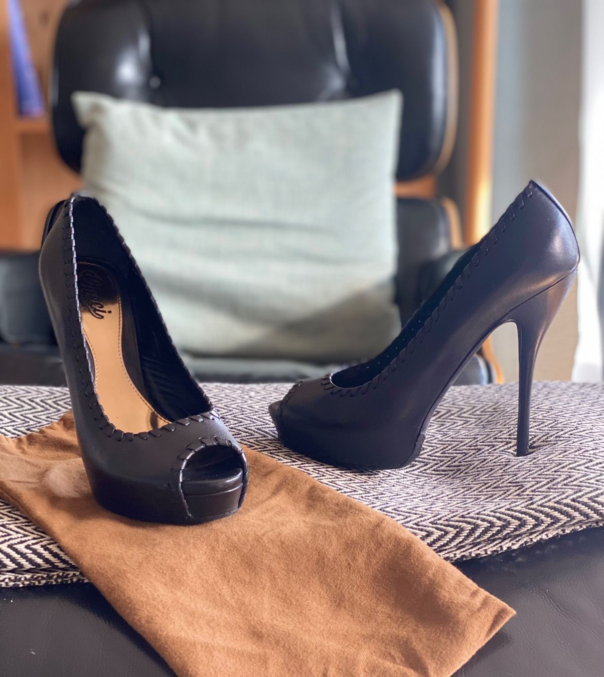 Gucci Scarpe da donna: Gucci Plateau Heels – Usato da Uster venduto da Charis5 1