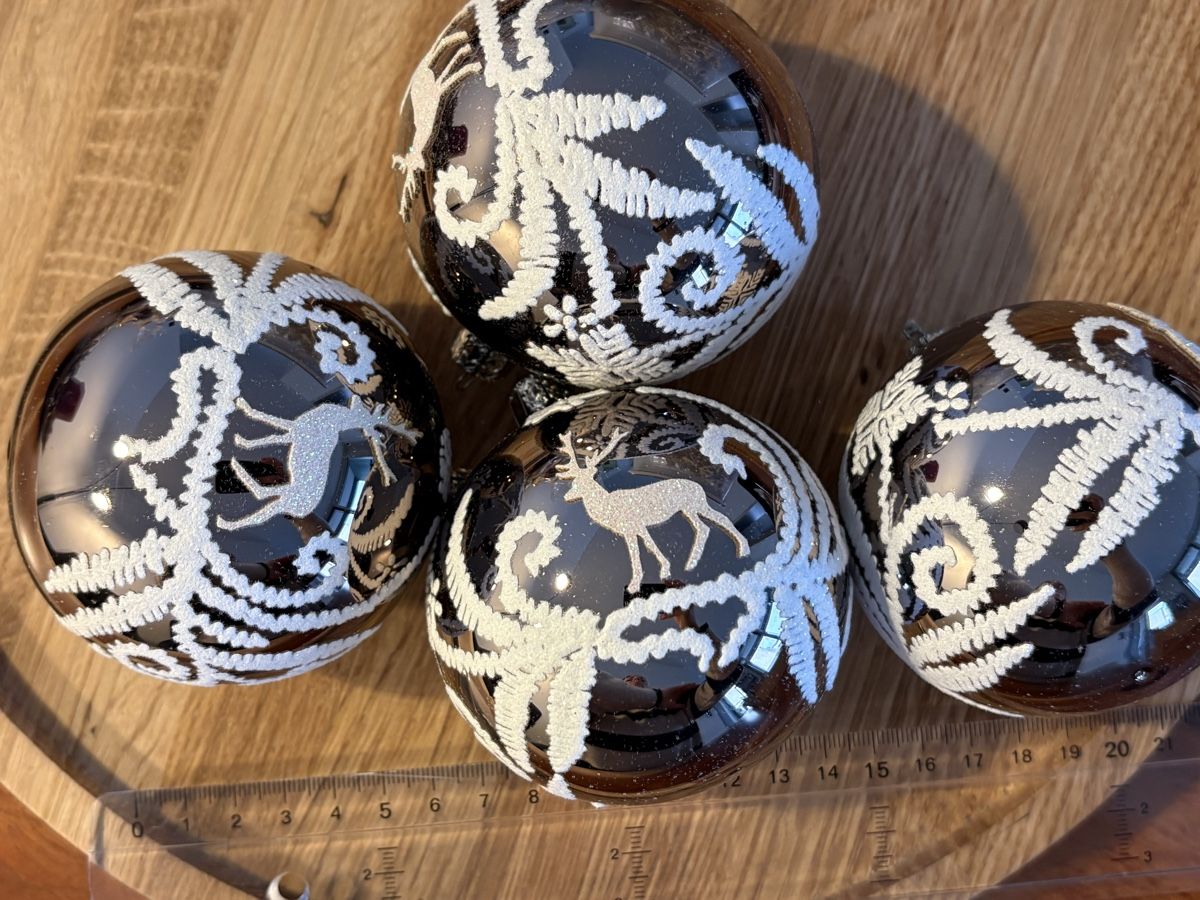 Globus Alle Dekorationen: Christbaumkugeln, Hirsch Motiv – Neu (gemäss Beschreibung) aus Meilen von Harley. 2
