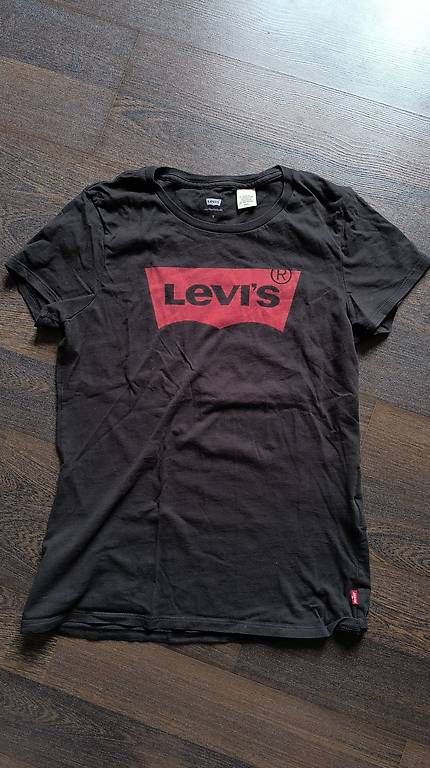 T-Shirts: Lewis shirt – Gebraucht aus Ossingen von kro_nrz6