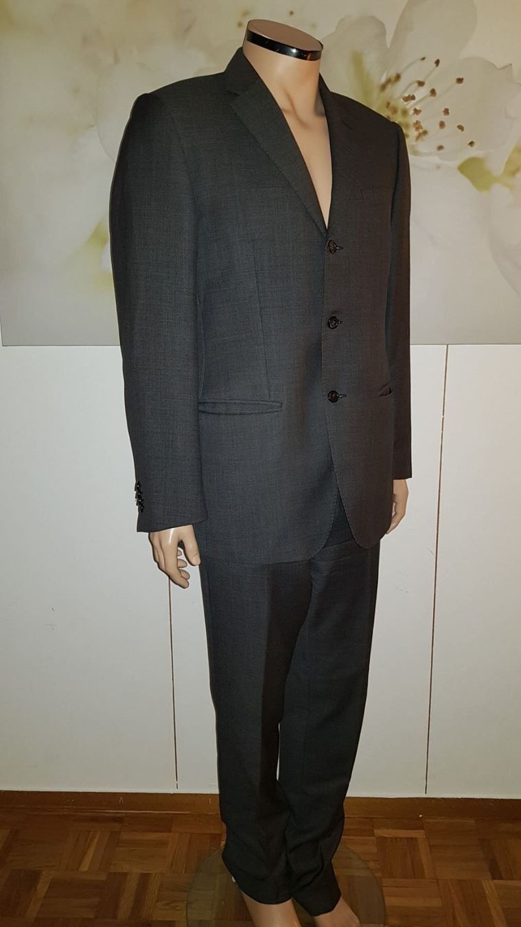 Valentino Anzüge: VALENTINO Costume / Anzug taille / Grosse 52 – Gebraucht aus Cossonay-ville von Super-Price-Quality 2