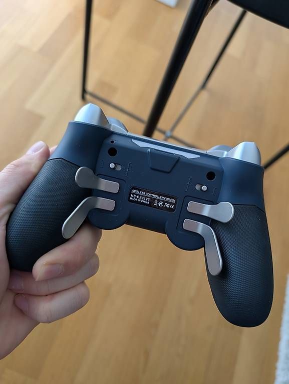 Controller: P4 Elite Wireless Controller  NEU & OVP – Gebraucht aus Hunzenschwil von nil_8hzy 1