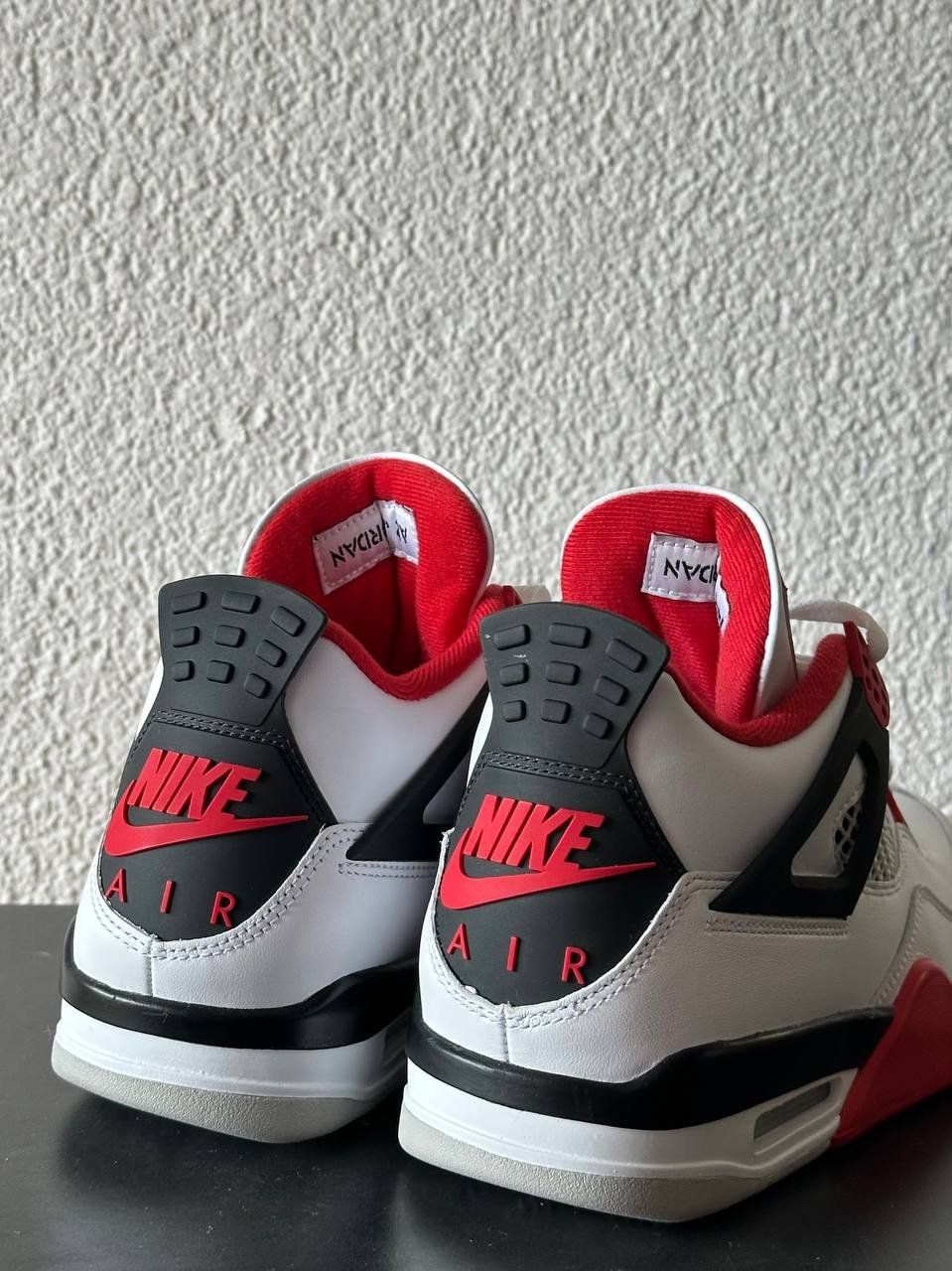 Scarpe da uomo: Jordan 4 Retro OG Fire Red 2020 – Nuovo e nell'imballaggio originale da Schaffhausen venduto da mog_9m9g 5