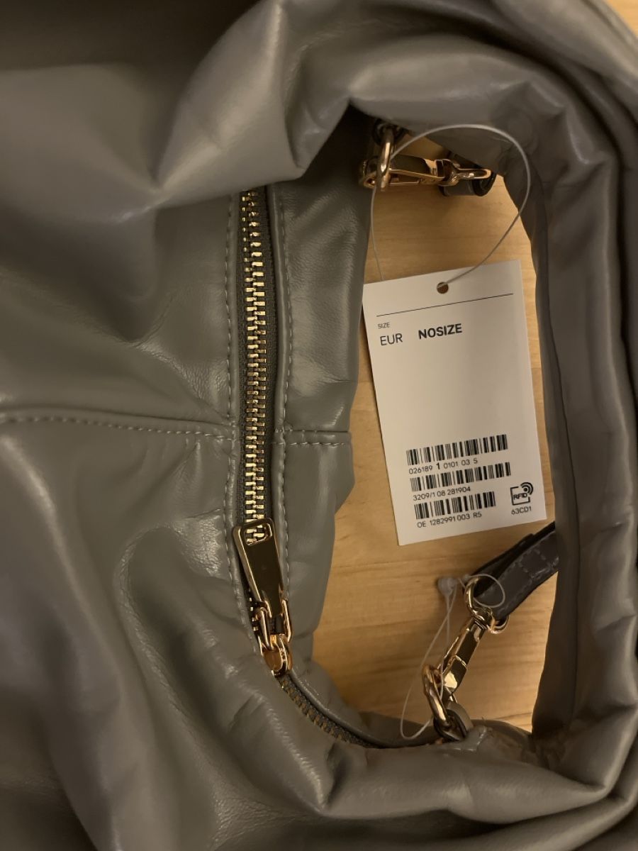 H&M Borse da donna: Handtasche H&M grau NEU – Nuovo e nell'imballaggio originale da Zürich venduto da cutieL 1