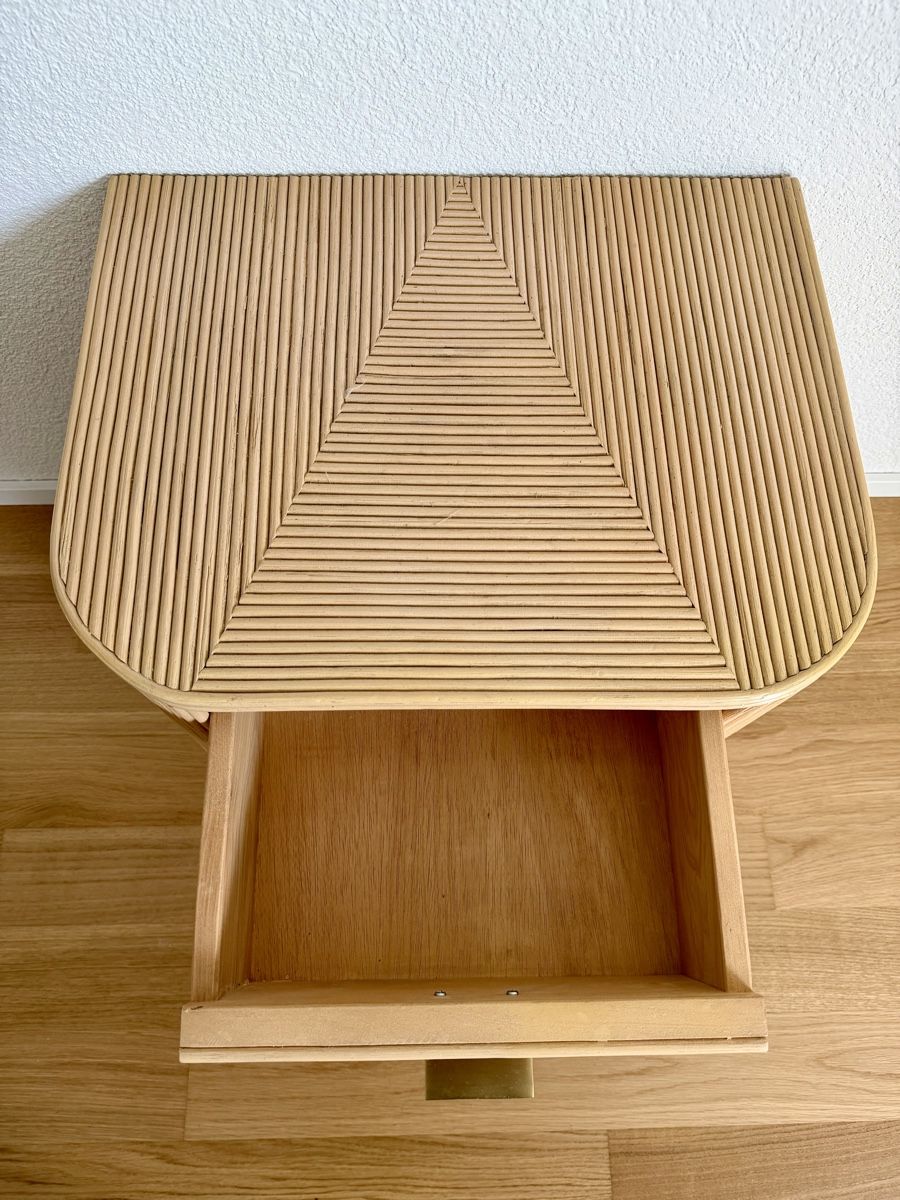 Comodini: Mid Century Modern Rattan Nachttisch – Usato da Bern venduto da RussianDoll 2