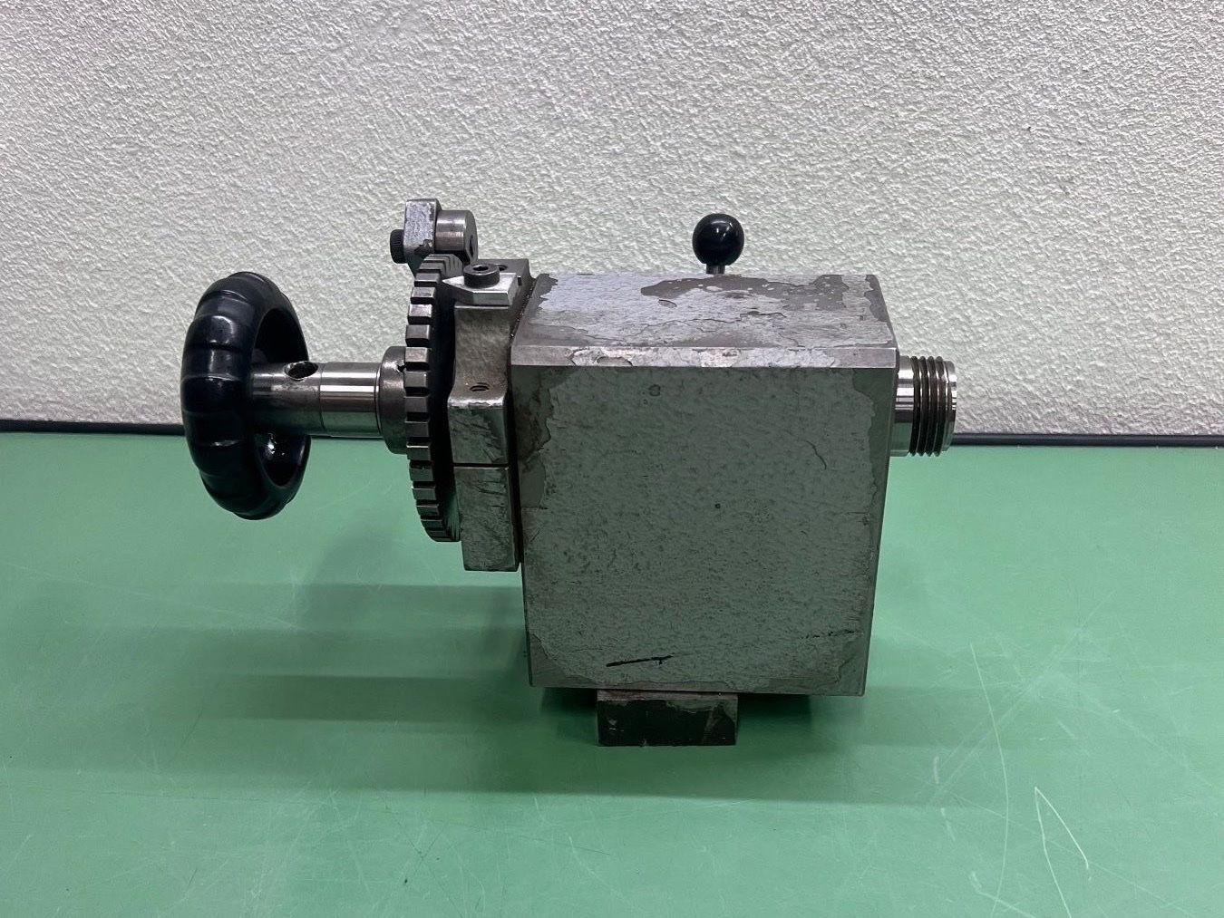 Schaublin Tutti gli attrezzi: Diviseur à cliquet avec clé de serrage W20 – Usato da Aarberg venduto da SNMachines 3