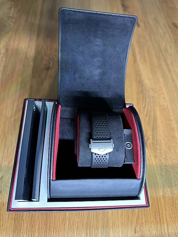 Tag Heuer Smartwatch: TAG HEUER Connected Calibre E3 45mm Titan – Usato da Gunzgen venduto da jan_5gmg 3