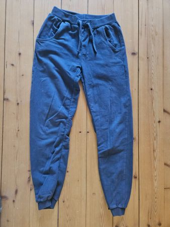 Tolle Bio gots Minymo Trainer Hosen 134/140 wie pomp de lux