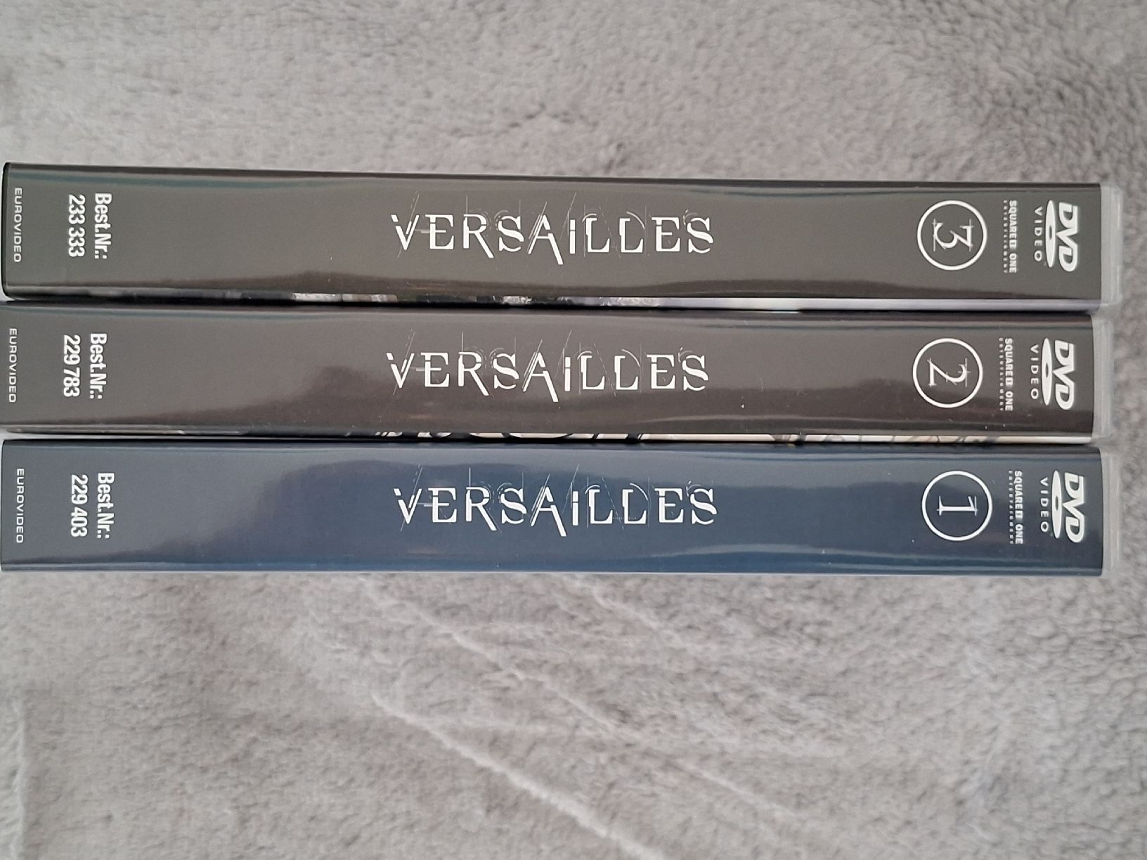 Tutti i DVDs: VERSAILLES STAFFEL 1 - 3 – Usato da Aesch BL venduto da Burschi59 1