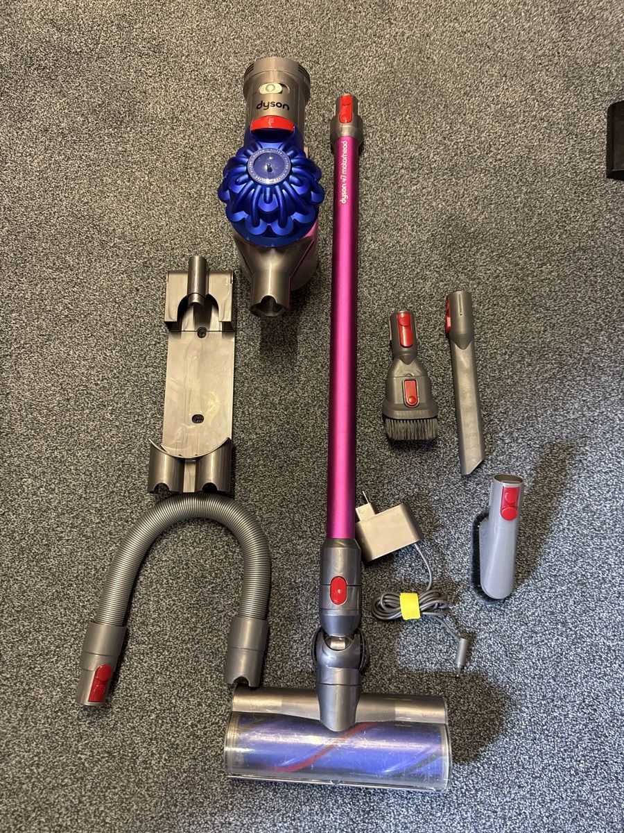 Dyson Aspirapolveri & Accessori: Dyson v7 Motorhead – Usato da Landquart venduto da Nnf007 2