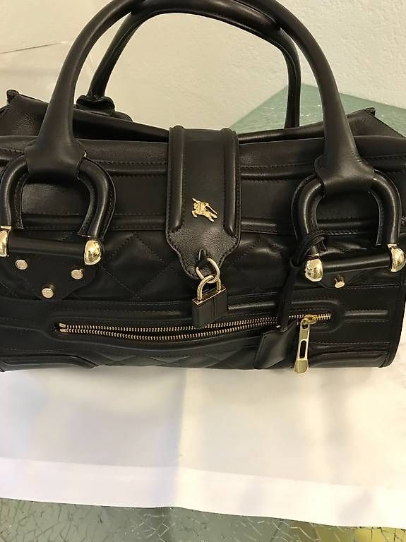 Taschen für Damen: Burberry Ledertasche  – Gebraucht aus Bern von Ninitto