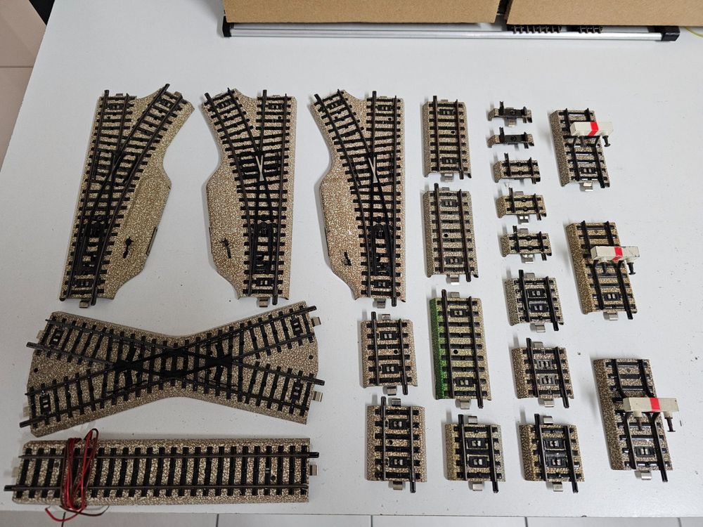Train En Bois - Lot De Rails Avec Aiguillages - Référence Z 002 - Jouet Pour Enfants 3-12 Ans - Neuf