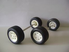 Playmobil - Räderpaar zu Vintage-Bus