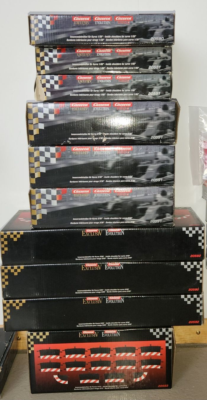 Carrera Circuits: Autorennbahn CARRERA Digital 132 – D'occasion à Beggingen par Traudi64 6