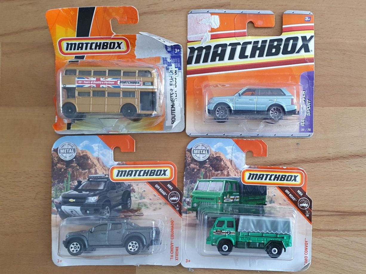 Matchbox Modellini d'auto: 4 véhicules miniature Matchbox Range Rover – Usato da Romainmôtier venduto da Oaxaca9