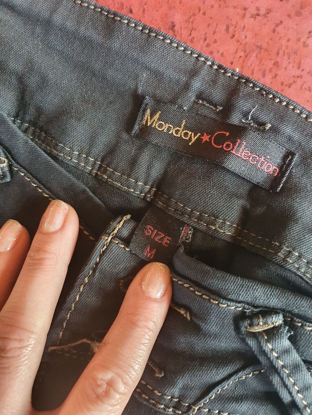 Jeans: Jeans – Usato da Moosseedorf venduto da Sonnenschein.. 4