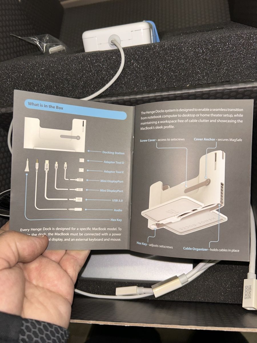Docking station: Henge Docks Vertical Docking Station MacBook Pro 13" – Usato da Zürich venduto da jasmin011 5