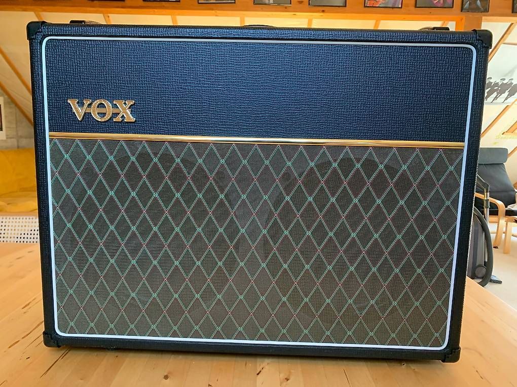 Amplificatori: AMPLI GUITARE VOX AC30 - 2 – Usato da Essertines-sur-Rolle venduto da Gratouille