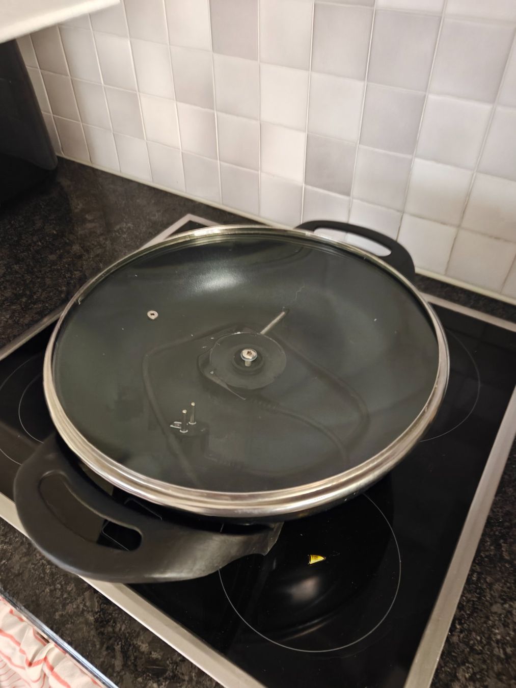 Padelle: Electrical Wok – Usato da Zürich venduto da lyn_rd2l 1