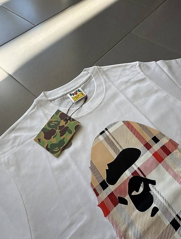 T-shirt: Bape tshirt S  – Nuovo e nell'imballaggio originale da Liestal venduto da Adriennsely 1