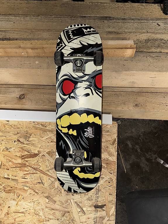 Skateboards: Slide Skateboard – D'occasion à Diessbach b. Büren par kil_w6vl