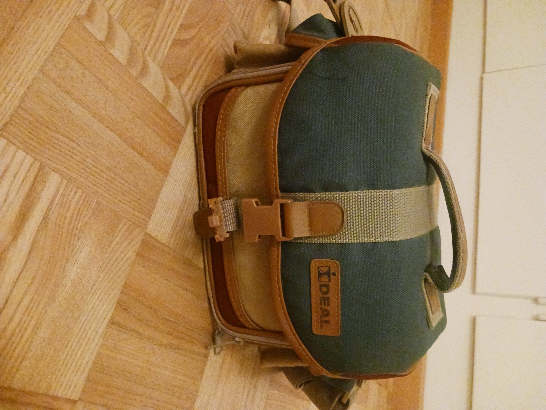 Taschen: Camera bag – Gebraucht aus Zürich von son_w2tt