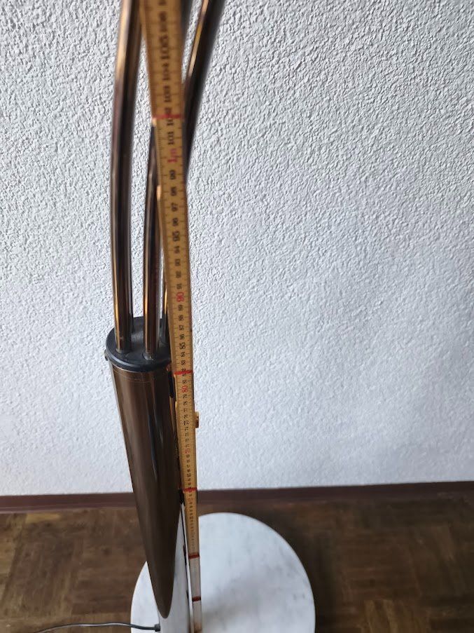 Lampes: Design Klassiker La Lampada Bogenlampe mit 5 Spots dimmbar – D'occasion à Toffen par Immo-Erben 4