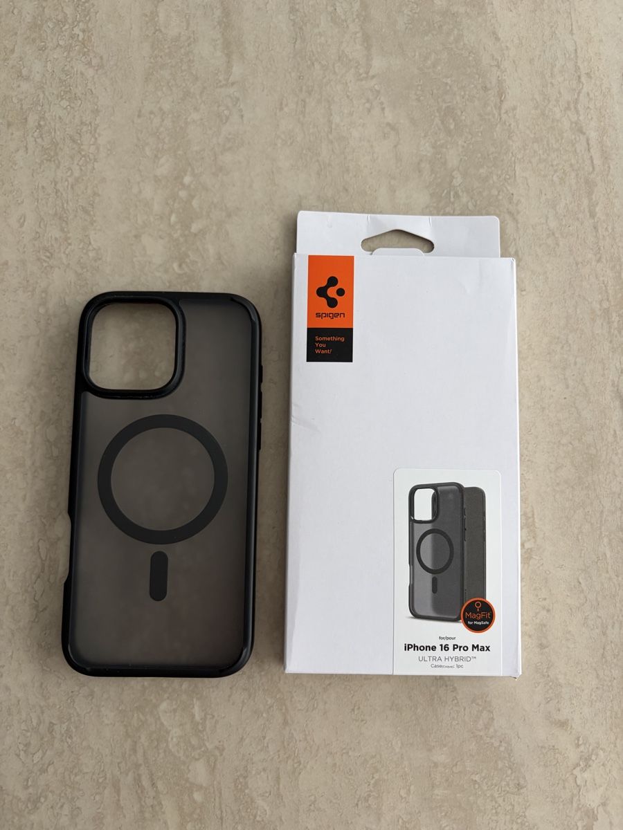 Spigen Covers & Schutzfolien: Hülle iPhone 16 pro Max NEU – Neu und originalverpackt aus Wetzikon ZH von edo_y7cy
