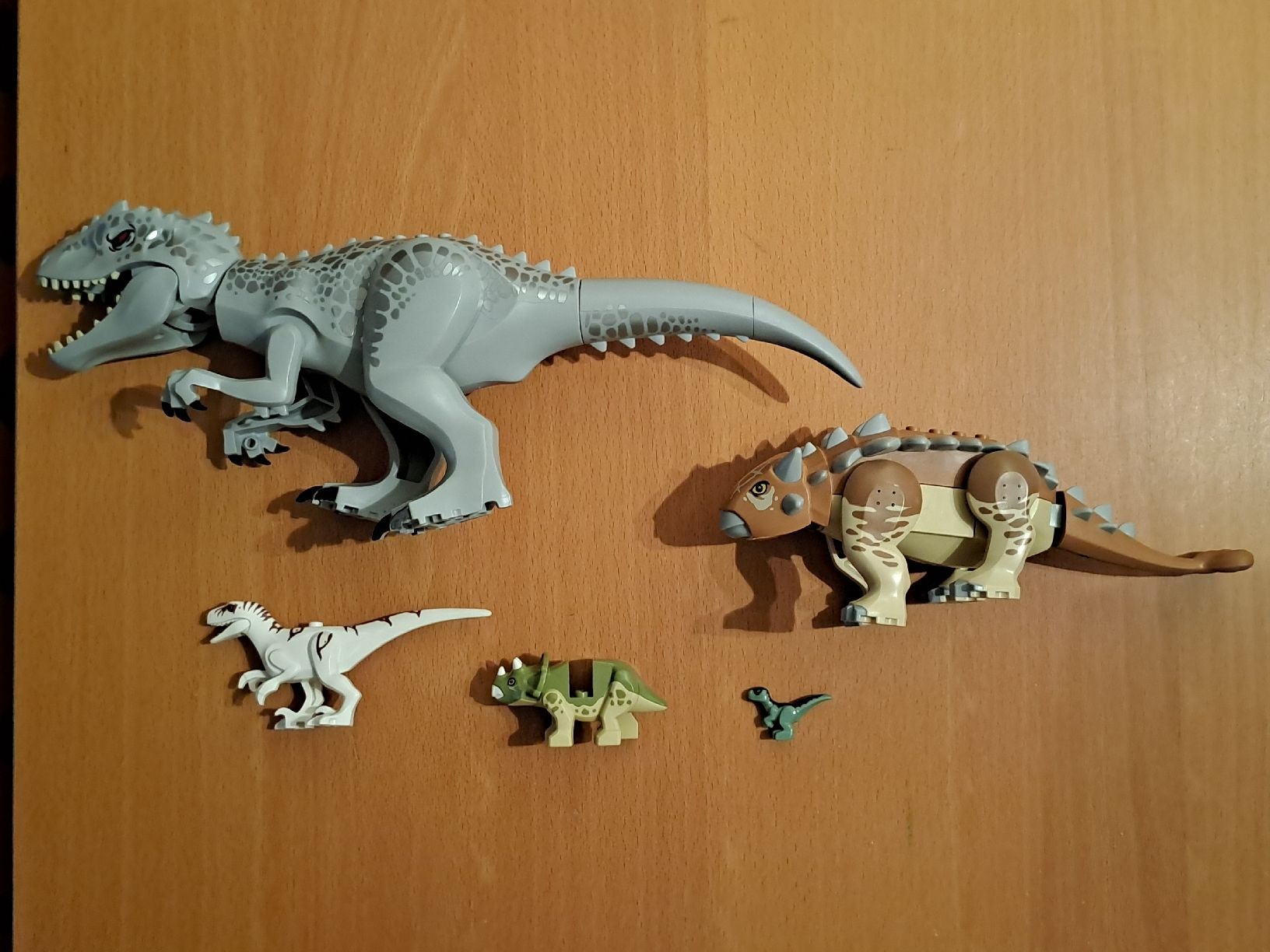 Lego Giocattoli: Lego Dinosaurier  Versand möglich  – Usato da Kestenholz venduto da Knox1973