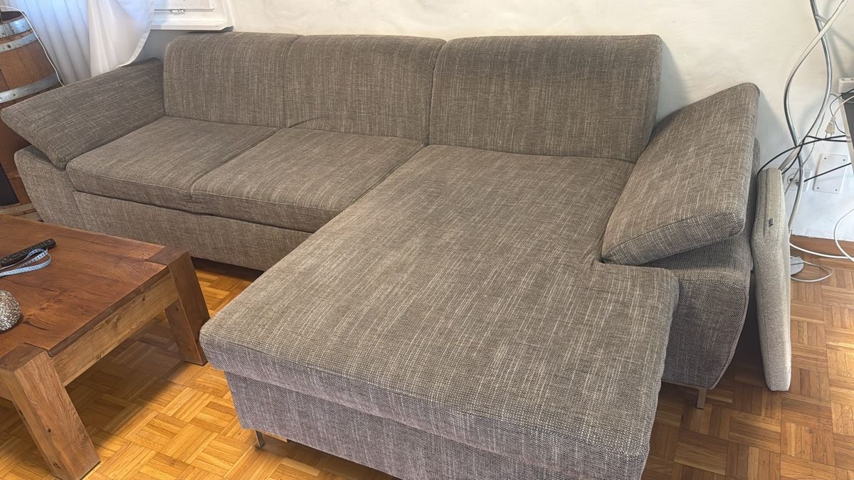 Sofas: Ecksofa mit Récamiere & Bettfunktion – Gebraucht aus Hägglingen von Raff_Ella 5