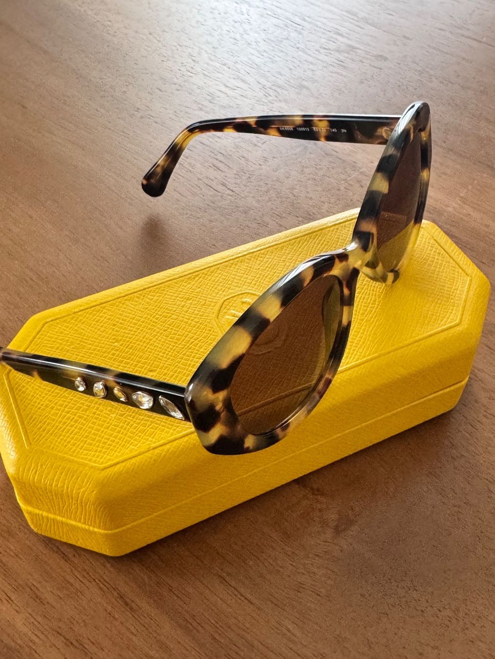 Swarovski Lunettes & Verres: Swarovski Sonnenbrille Medium Havana – D'occasion à Zürich par lea_s_97 4