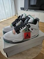 WMNS Air Jordan 4 Retro 