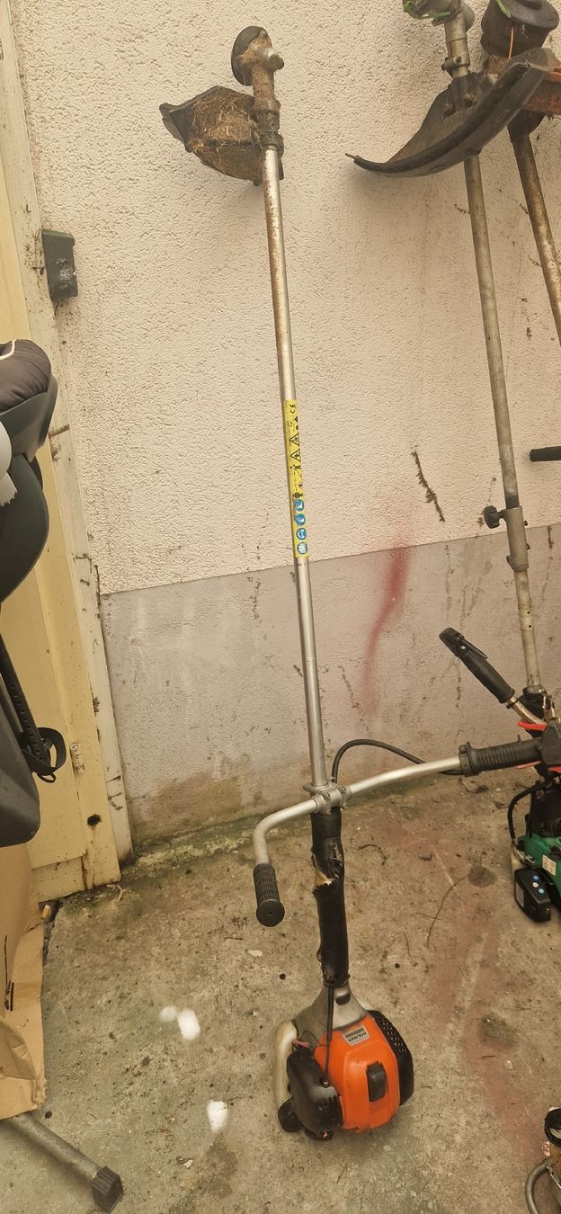 Dolmar Tagliaerba: Rasentrimmer DOLMAR MS-3200 Defekt  – Difettoso da Romanshorn venduto da fag_gnd6
